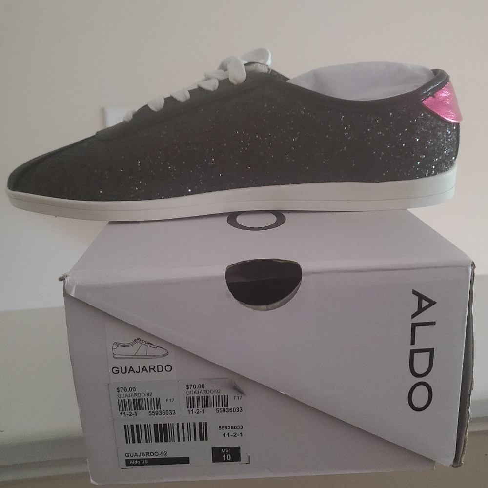 Shoes - Picture 2 of 2